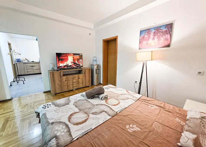 Signature Free Parking Szkopje